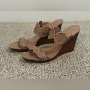 Jack Rogers tan Lauren wedge shoes, sz 9.5